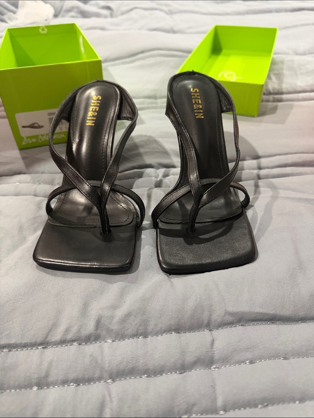 SHEIN Black Square-Toe Strappy Mid-Heel Sandals